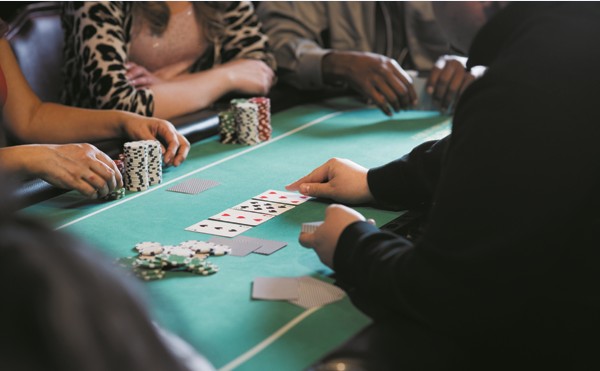 THE IMPACT OF ONLINE GAMBLING ON UNIVERSITY STUDENTS