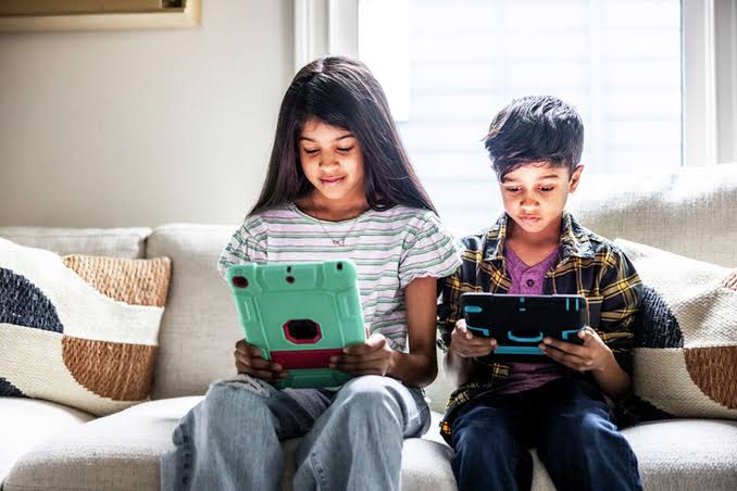 Digital Leisure and the New Way People Relax Online